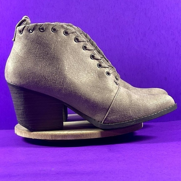 Coconuts by Matisse Women's Gray Suede Bamba Ankle Booties Shoe Size 6.5 - Picture 1 of 9